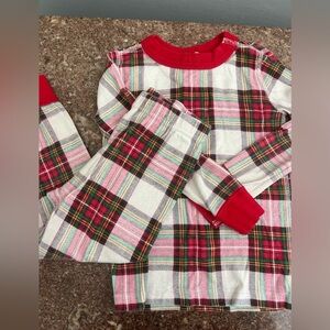 Hanna Anderson size 4 Pajamas red plaid